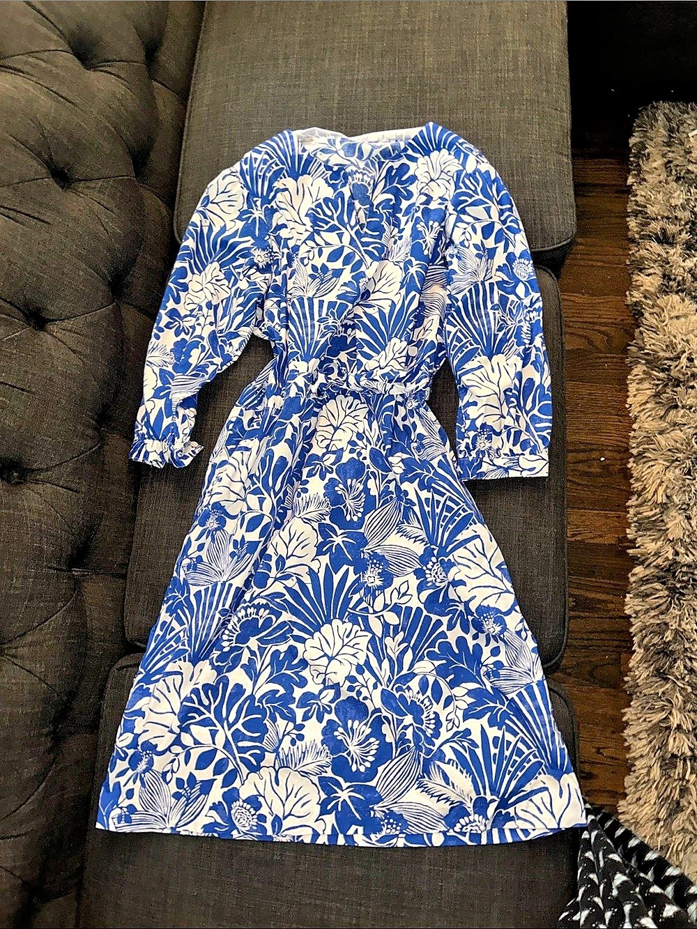 J McLaughlin Floral Midi Dress in Blue & White Like New